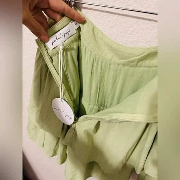 NWT Petal & Pup Shellie Mini Skirt Beige Wrap Style Ruffle Hem Size XS - Picture 4 of 7